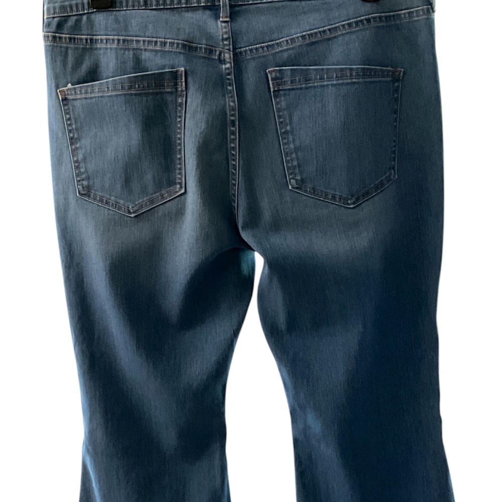 Old Navy Jeans Women’s (or Juniors) Blue Denim with Embroidered Heart Y2K - Picture 5 of 13